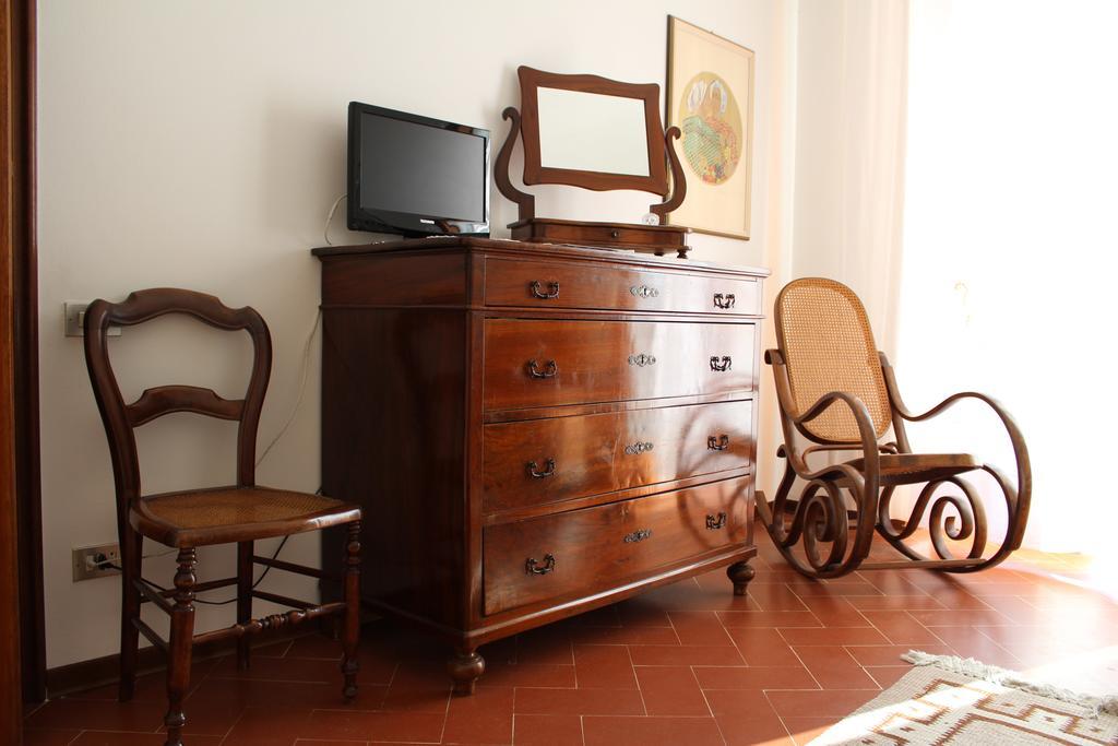 B&B Dimora Morelli กุบบีโอ ห้อง รูปภาพ