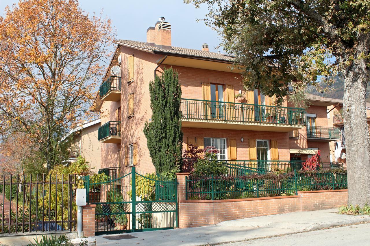 B&B Dimora Morelli กุบบีโอ ภายนอก รูปภาพ
