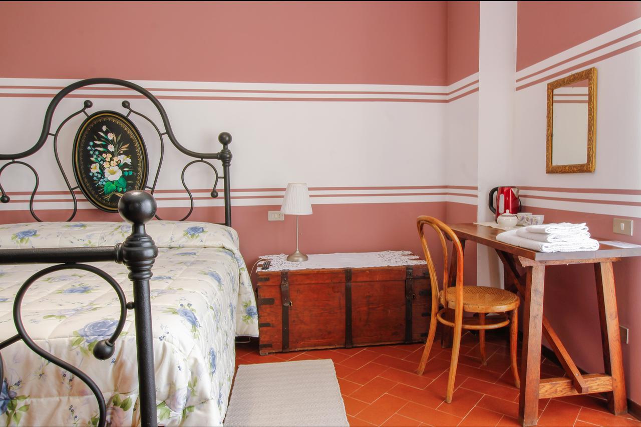 B&B Dimora Morelli กุบบีโอ ภายนอก รูปภาพ