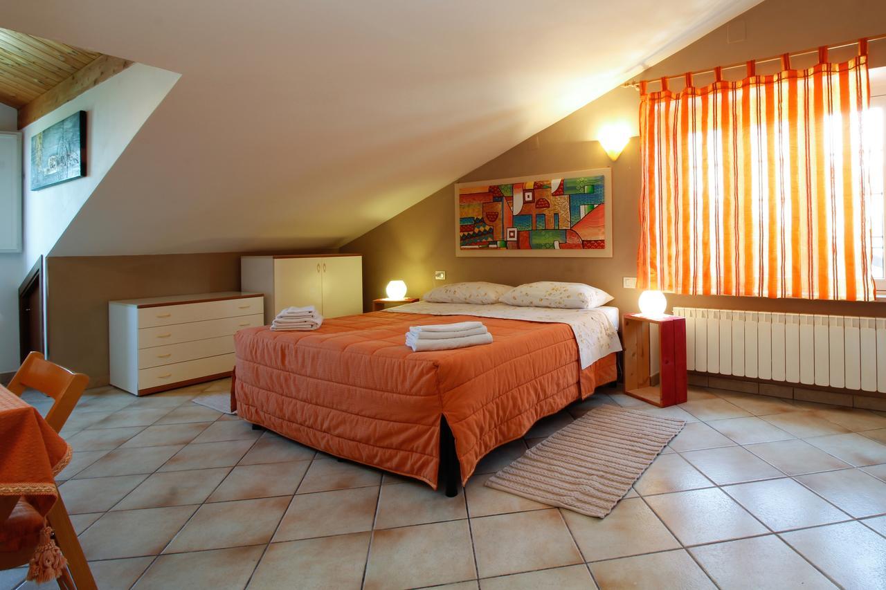 B&B Dimora Morelli กุบบีโอ ภายนอก รูปภาพ
